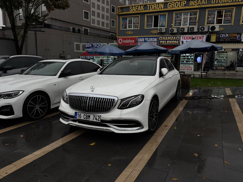 Mercedes